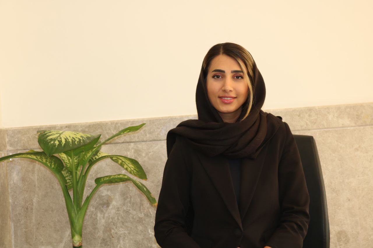 پریناز انصاری فر